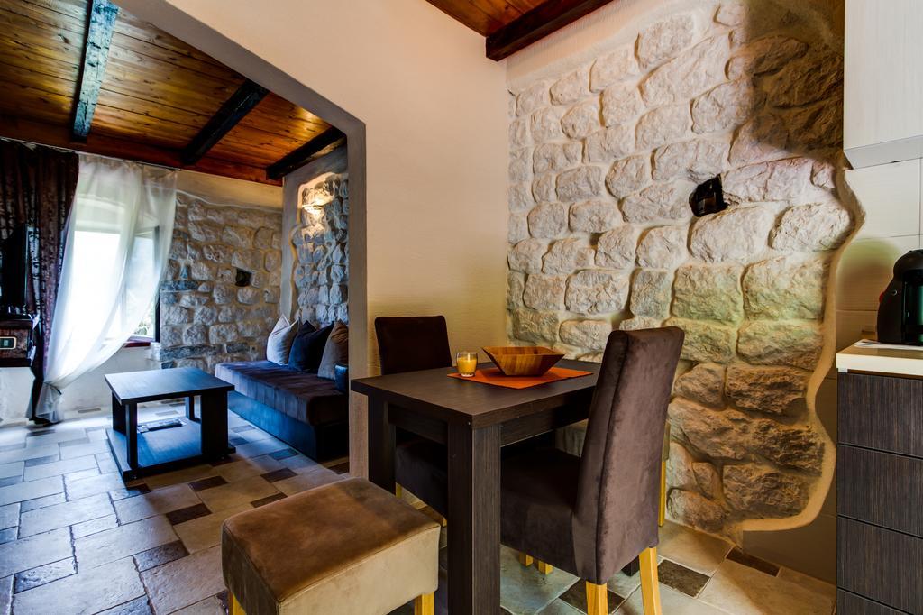 Hill Apartments Kotor Exterior photo