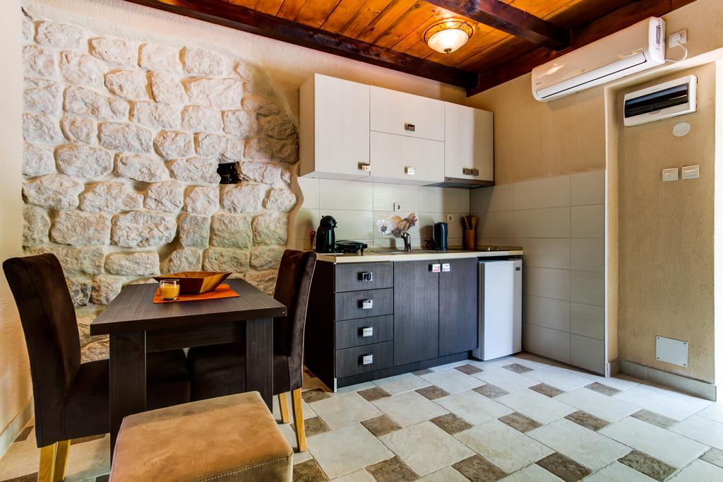 Hill Apartments Kotor Exterior photo